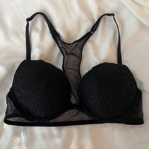 Victoria’s Secret Black Lace Push-up Bra 🖤